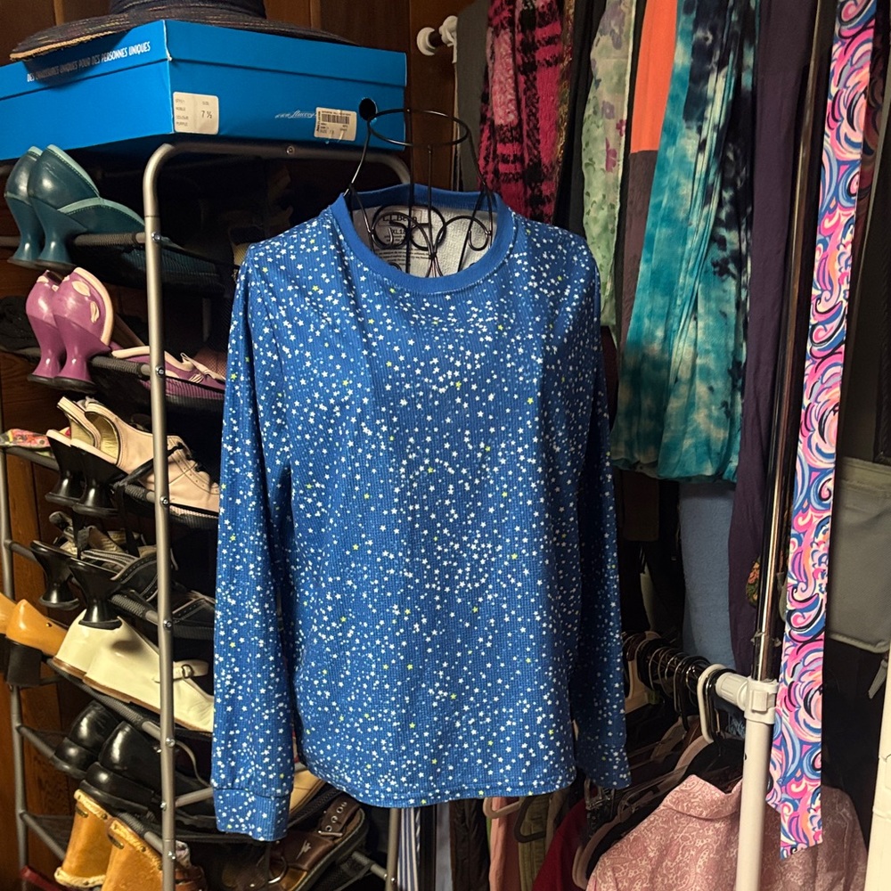 L.L. Bean Blue and White Speckle Long Sleeve Top